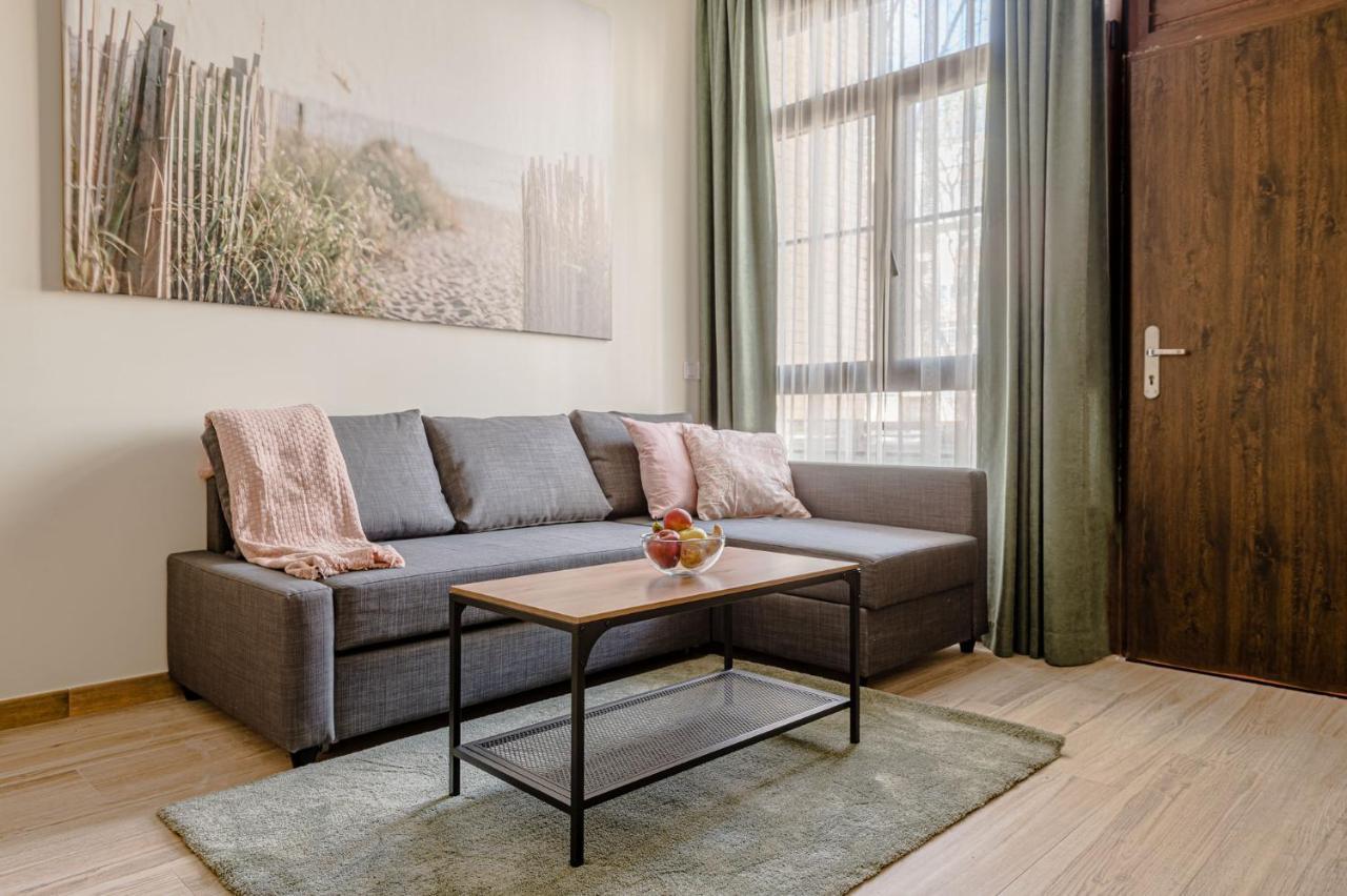 Simone Apartments Madrid Buitenkant foto
