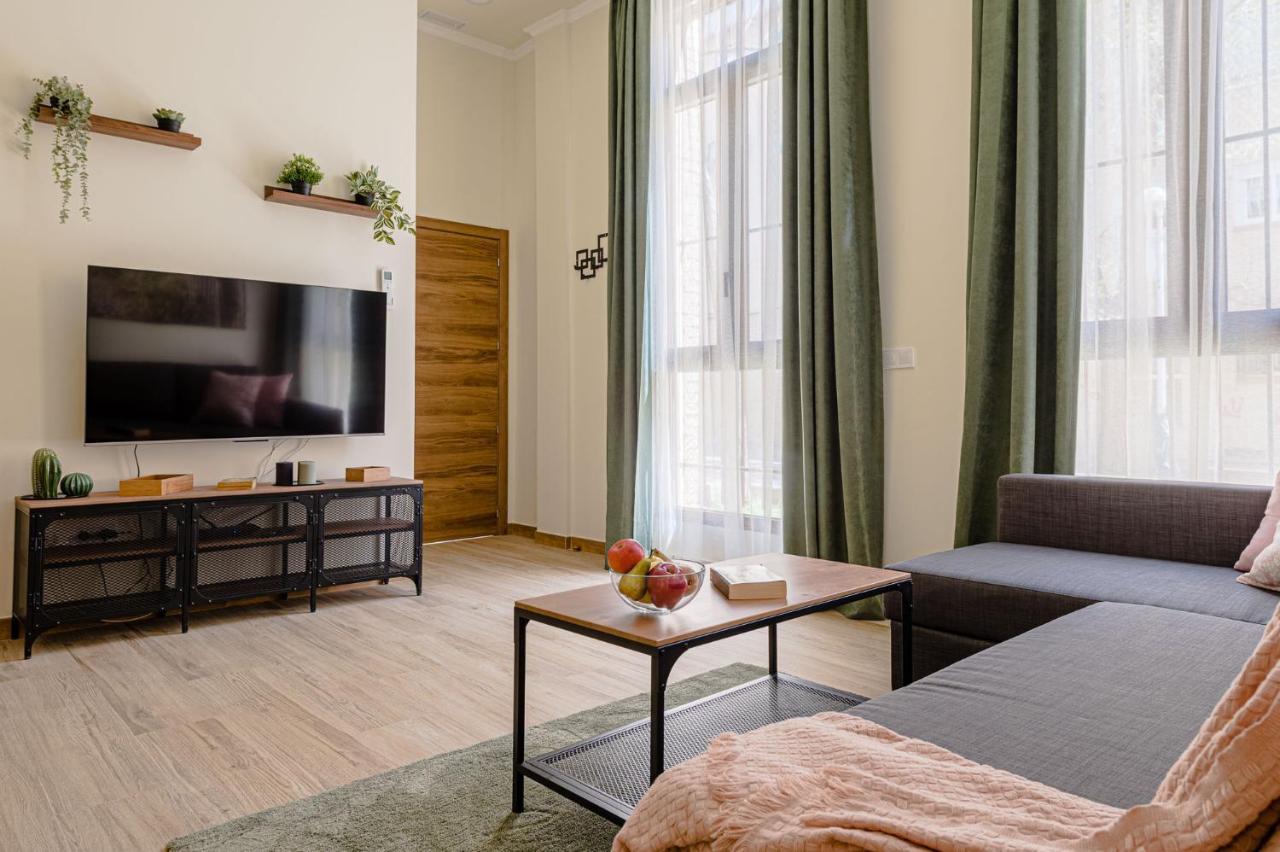 Simone Apartments Madrid Buitenkant foto