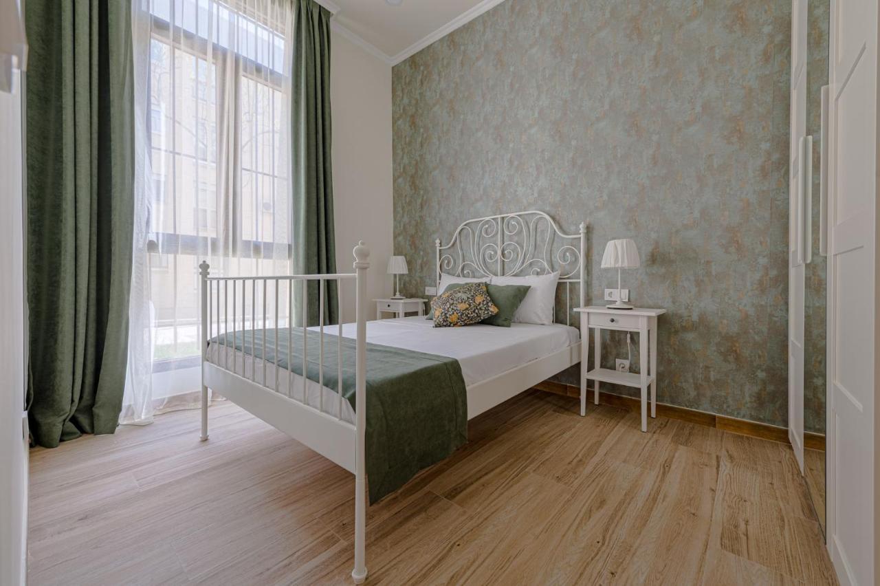 Simone Apartments Madrid Buitenkant foto